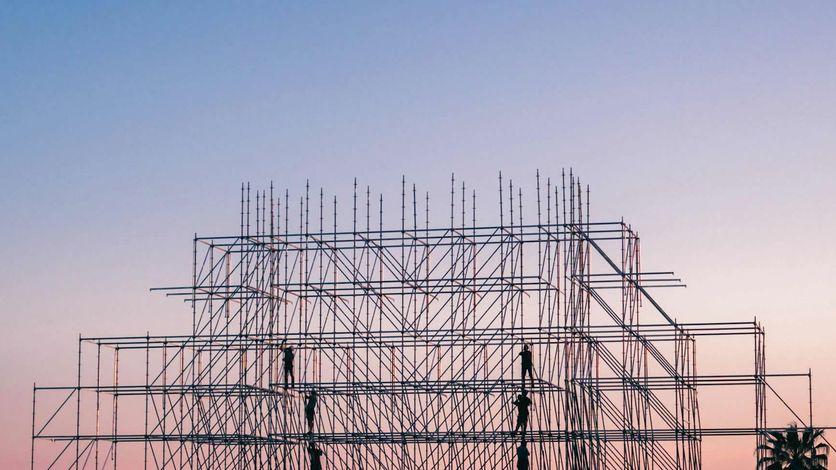 Query builder to filter data in TypeScript