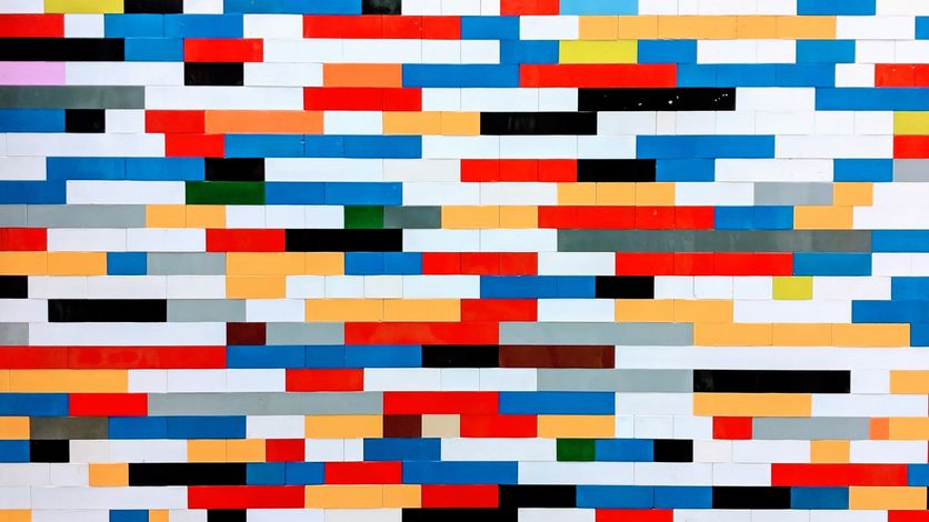 How to create a table with a fixed header